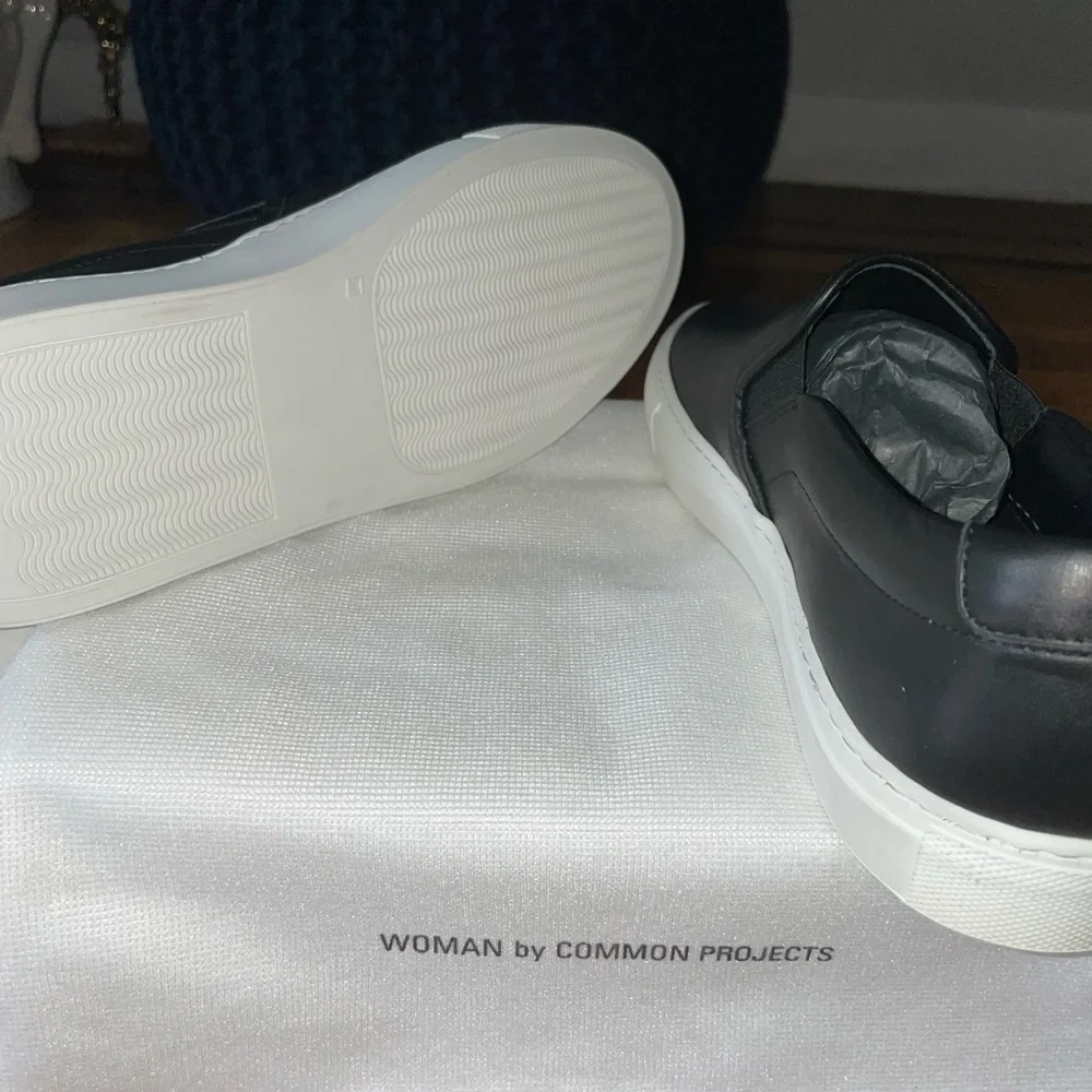 ❌SOLD❌Woman By Common Projects Leather Slip On Sneakers Black Eu 38(US8) - Picture 4 of 8